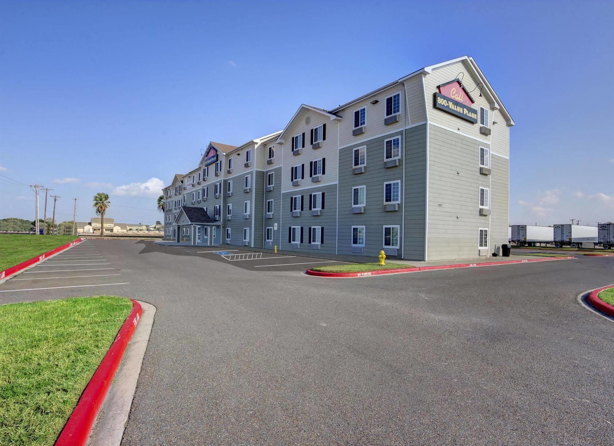 Woodspring Suites Pharr Bagian luar foto